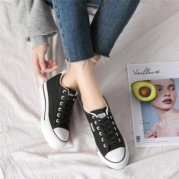 Snygga damsneakers i canvas med platåsula - Leonie