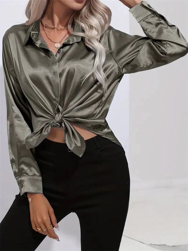 Alison Satin Blus | Elegant skjorta med knappar för kvinnor