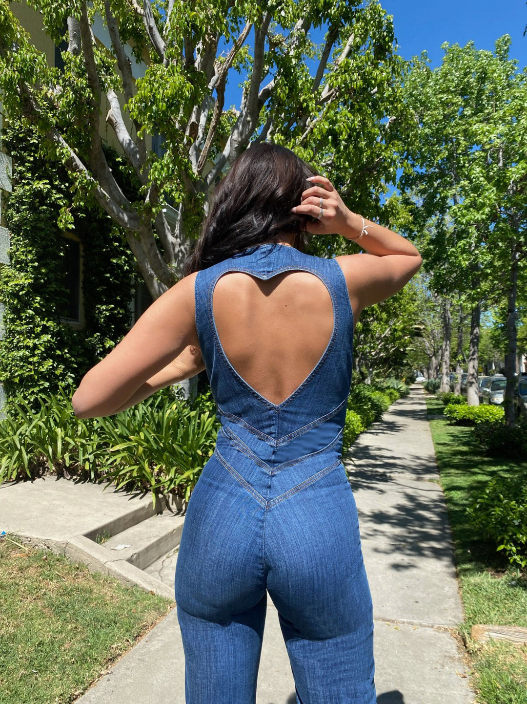 Åtsittande ärmlös jumpsuit - Kristin