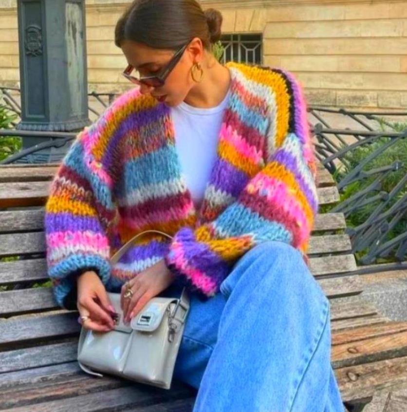 Chunky Cardigan - Färgstark randig stickad cardigan med öppen front för kvinnor