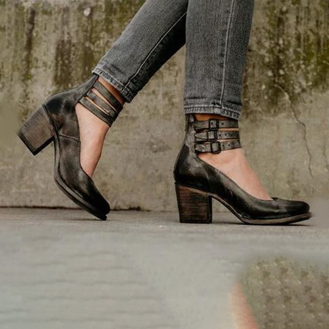 Chunky Heels - Damskor med ankelrem och blockklack med stängd tå