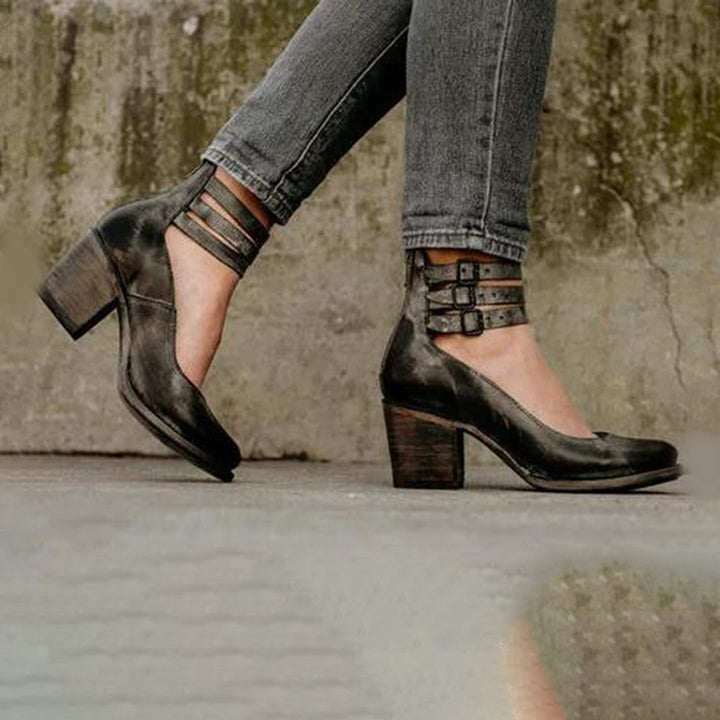 Chunky Heels - Damskor med ankelrem och blockklack med stängd tå