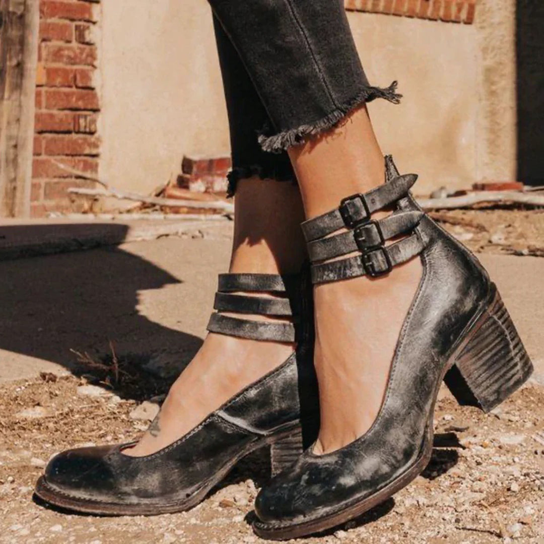 Chunky Heels - Damskor med ankelrem och blockklack med stängd tå