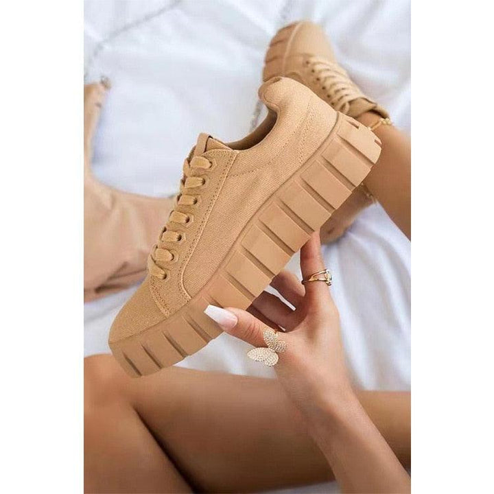 Vardaglig damsneaker med kraftig sula – Melissa