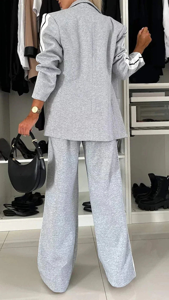 Co-Ord Set - Tvådelat set med blazer och joggingbyxor med vida ben för kvinnor