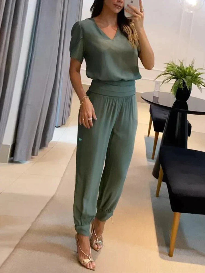 Co-Ord Set - Tvådelat set med kortärmad blus och byxor med hög midja för kvinnor