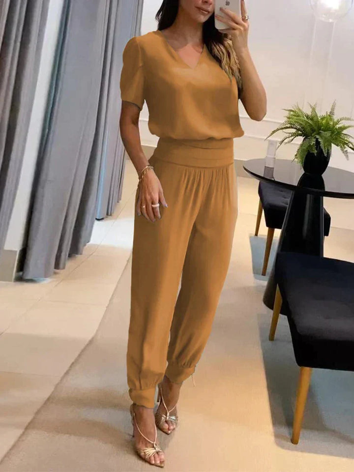 Co-Ord Set - Tvådelat set med kortärmad blus och byxor med hög midja för kvinnor