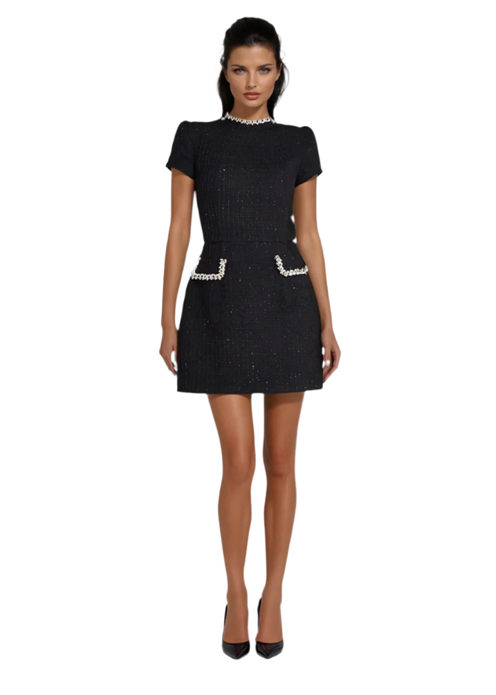 Kvinnors Mock Neck Mini Klänning - Modern och Elegant