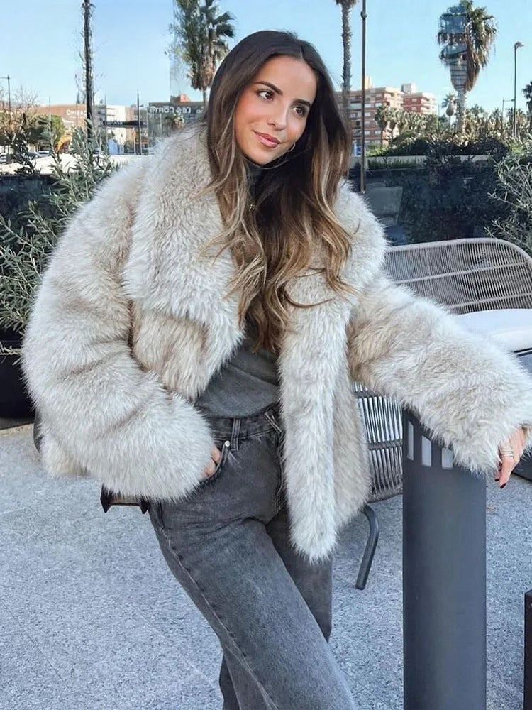Fake Fur Jacket - Varm - Fluffig - Kort Faux Fur Coat - Pälsjacka Dam