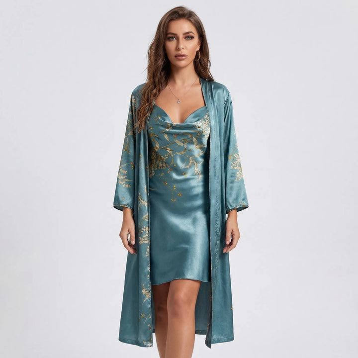 Set med kimono och slipklänning i blommigt tryck – Thelma