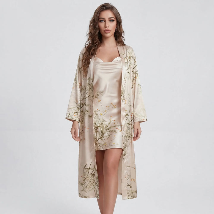 Set med kimono och slipklänning i blommigt tryck – Thelma