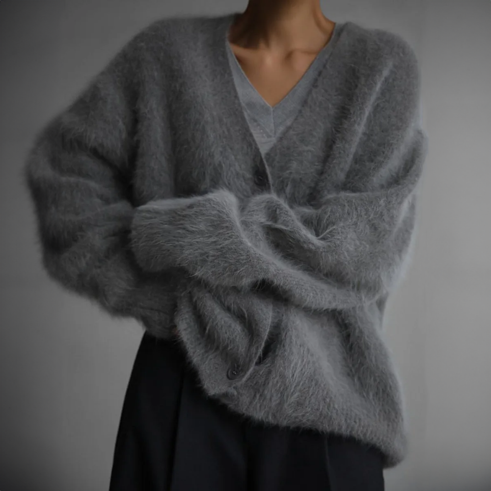Fluffig kofta - Oversized - Knappslå - Stickad kofta - Damstickat