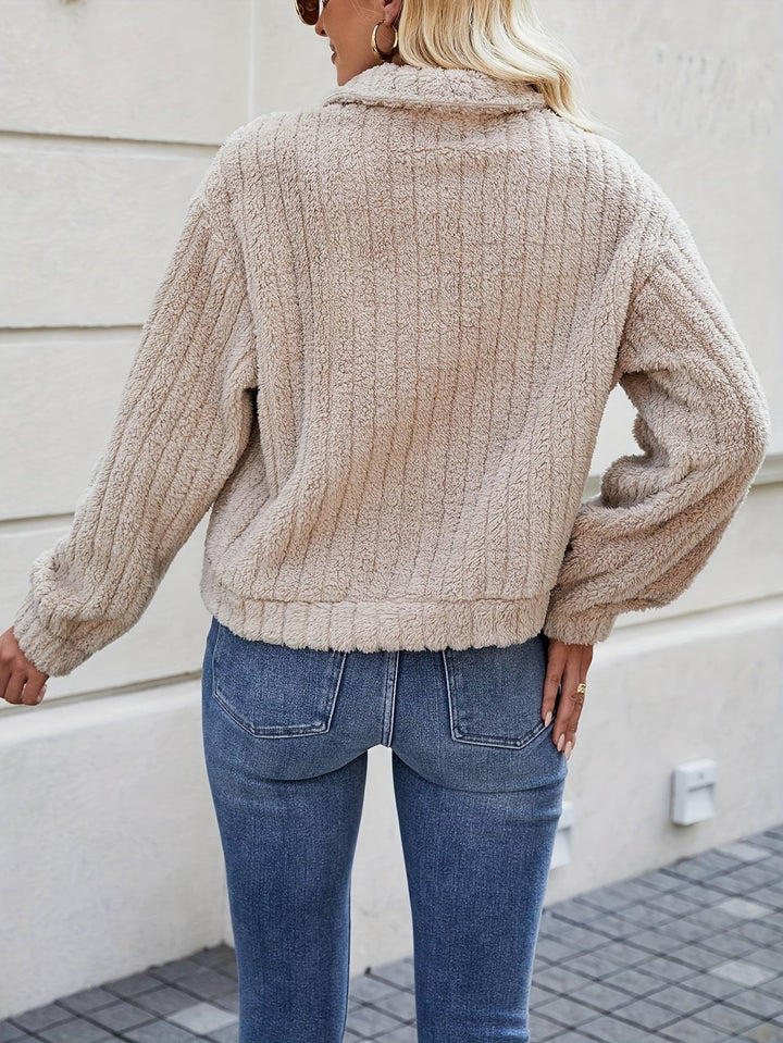 Fury kofta | Kort | Knäppt | Krämfärgad Cardigan | Fuskpälsjacka Dam