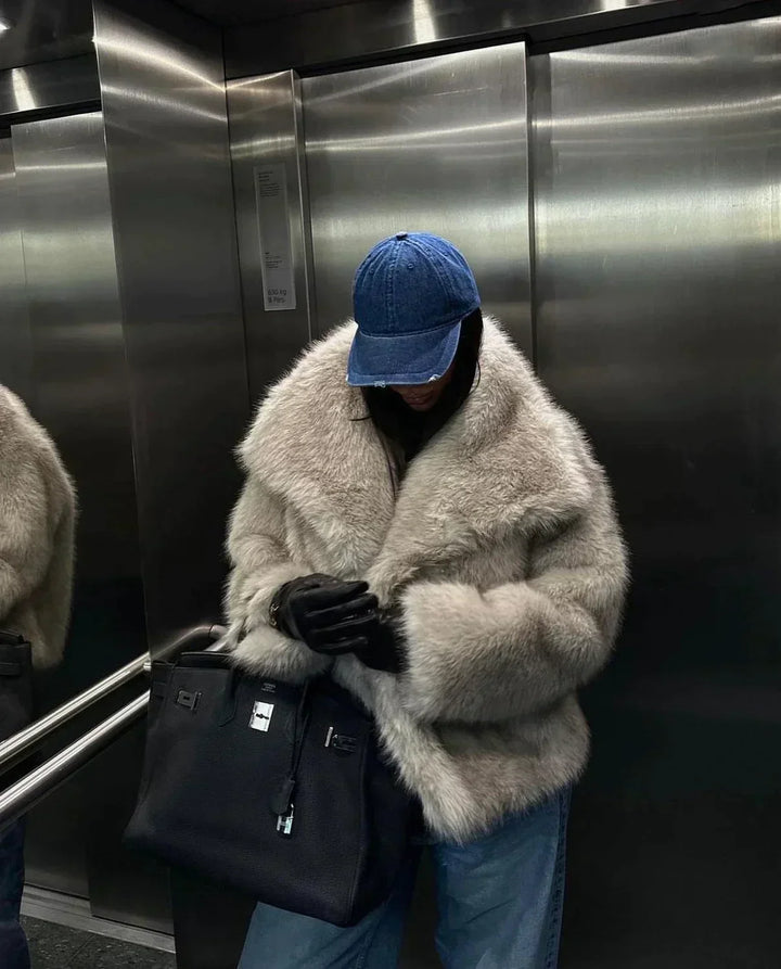 Fuskpäls - Fluffig - Kort - Fuskpälsjacka - Vinterjacka för damer