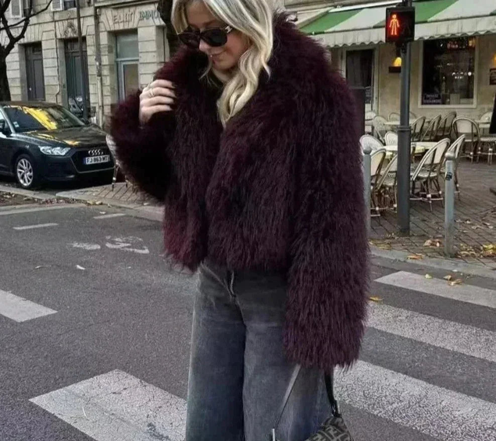 Fuskpälsjacka - Kort - Fluffig - Kappa med fuskpäls - Pälsjackor för kvinnor
