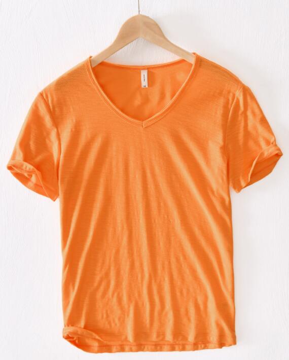 Herr V-ringad T-shirt med Slim Fit och Korta Ärmar