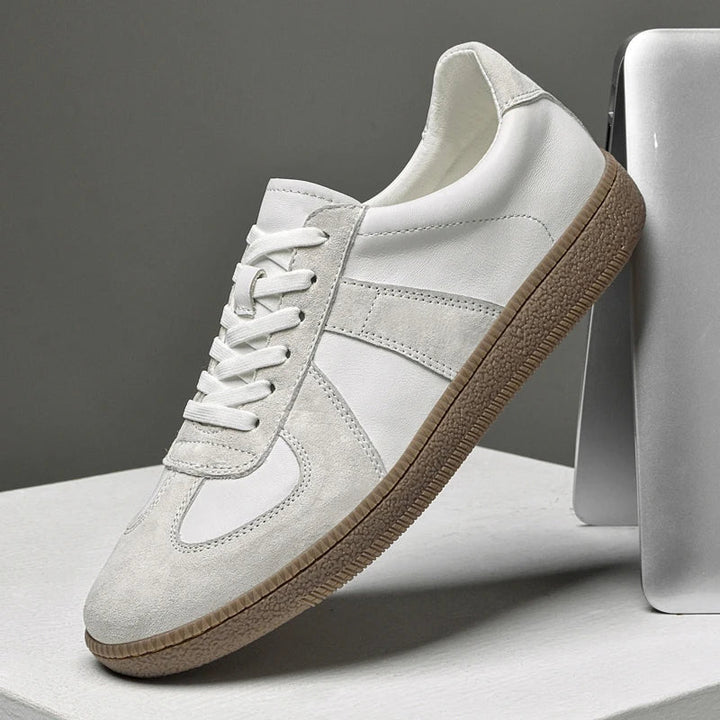 Herr sneakers i mocka med robust yttersula bekväm passform