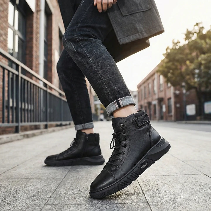 Hög sneaker med robust sula - Laurence