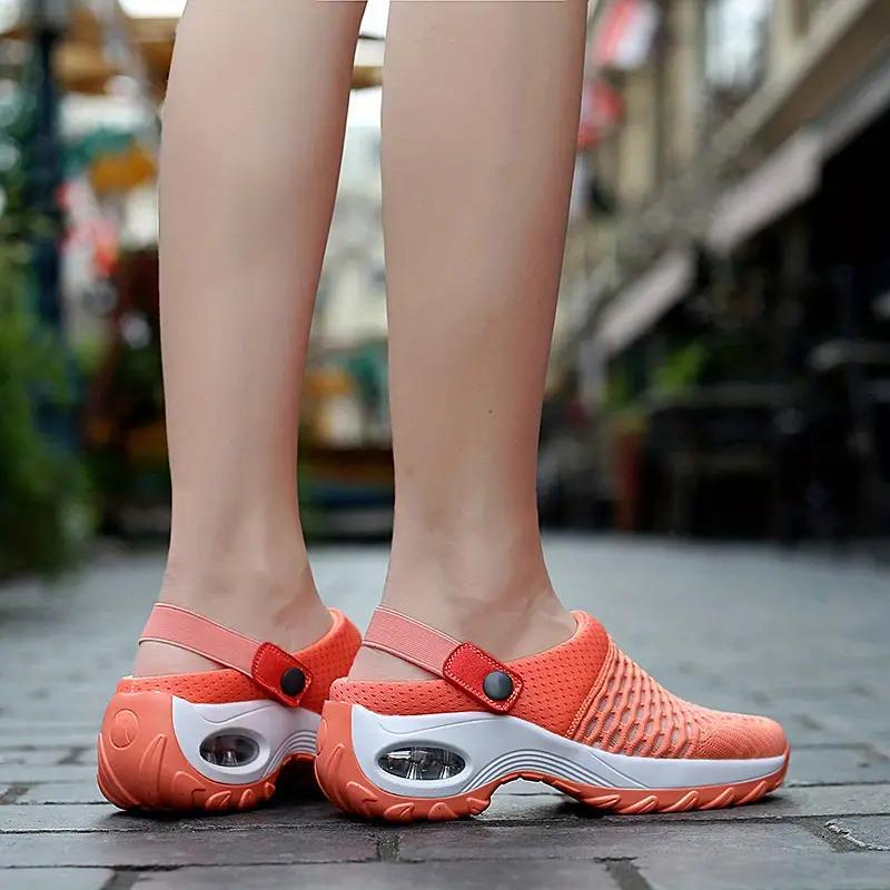 Iolanthe Promenadskor | Andningsaktiva slip-on-sandaler för kvinnor