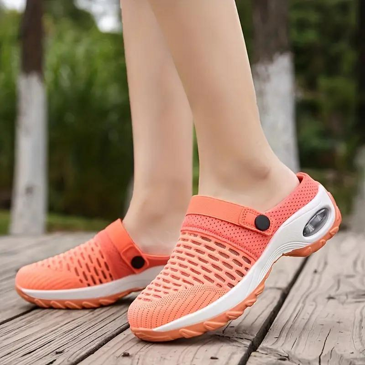 Iolanthe Promenadskor | Andningsaktiva slip-on-sandaler för kvinnor