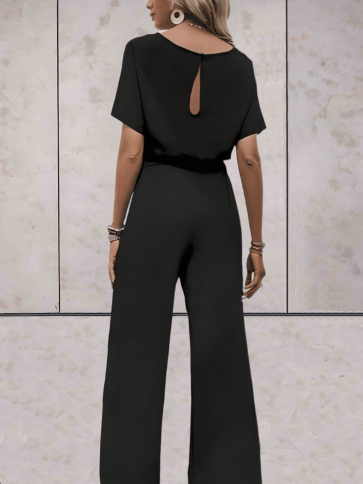 Jumpsuit med vida ben - Elegant kortärmad sommardress för damer med bälte