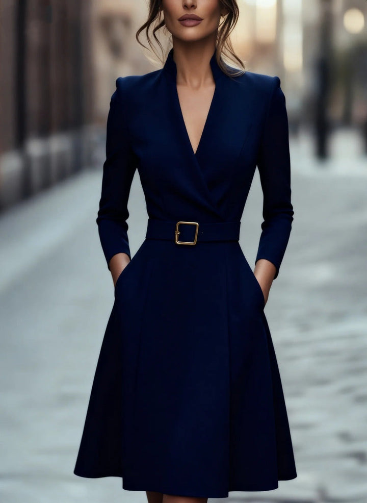 Knälång klänning - Blå - V-ringad - Långärmad klänning - Elegant klänning