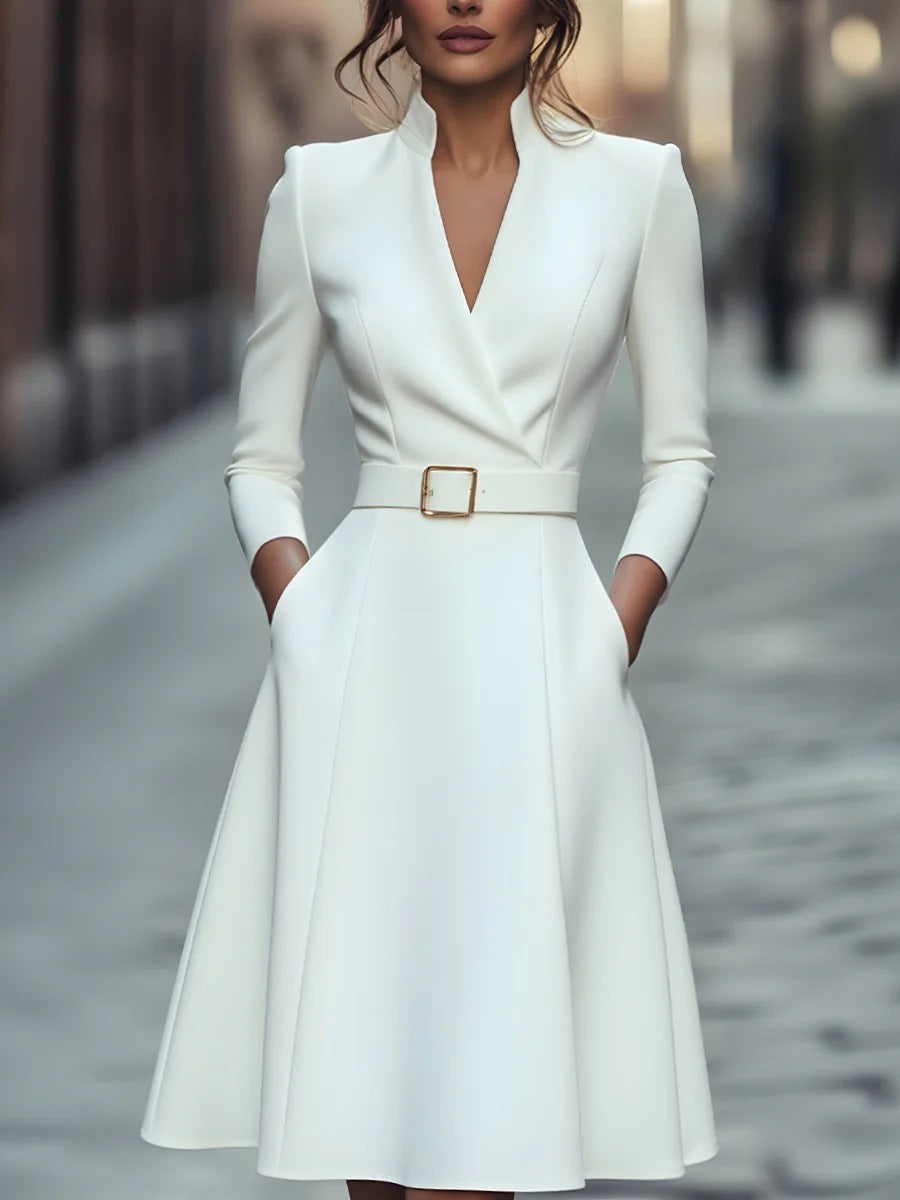 Knälång klänning - Blå - V-ringad - Långärmad klänning - Elegant klänning