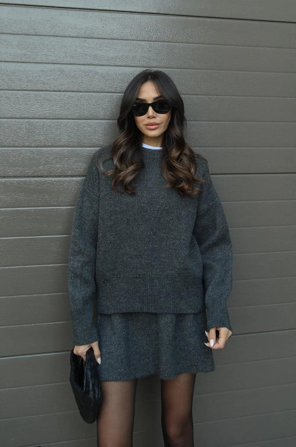 Knitted Co-Ord - Tvådelat set med minikjol och tröja för kvinnor