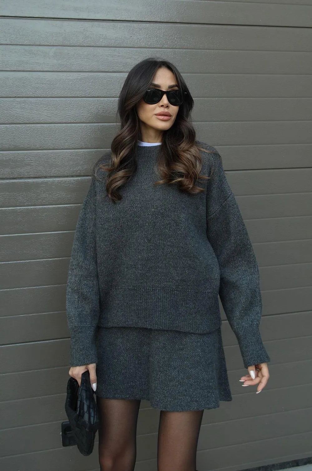 Knitted Co-Ord - Tvådelat set med minikjol och tröja för kvinnor