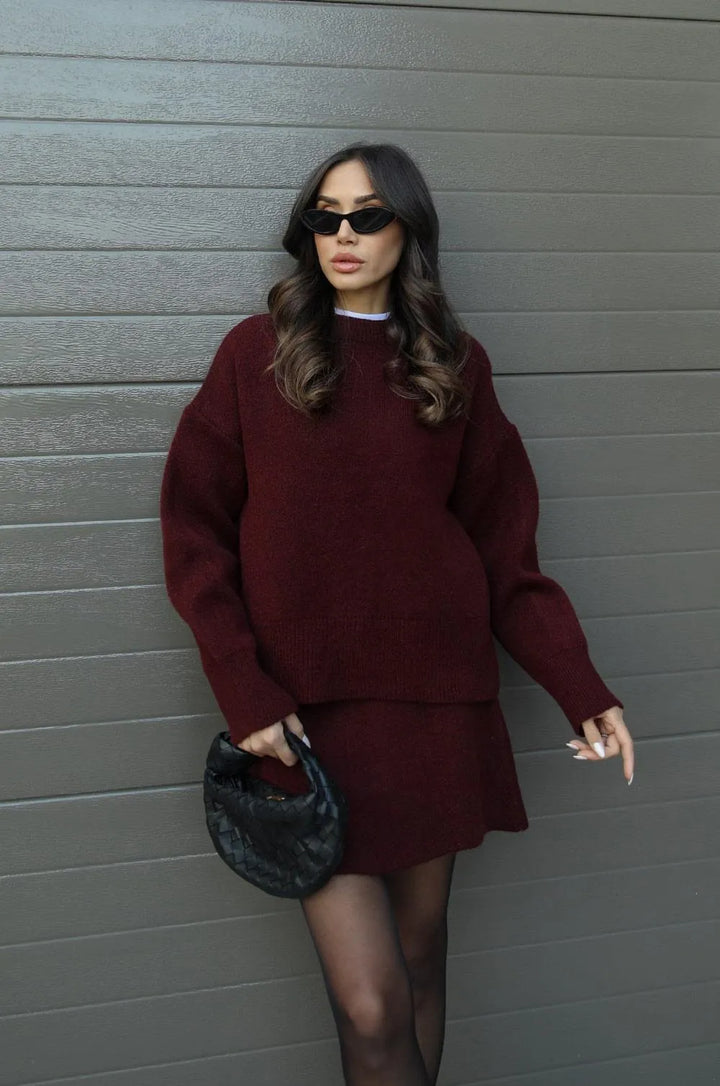 Knitted Co-Ord - Tvådelat set med minikjol och tröja för kvinnor