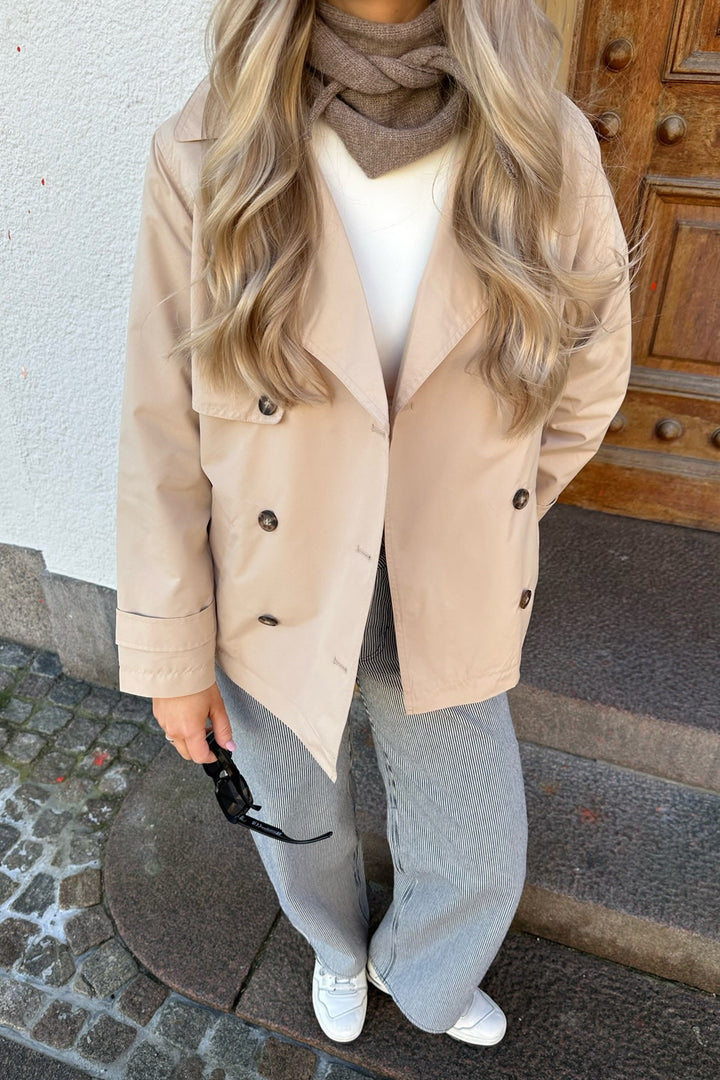 Kort Trench Coat - Bälte - Dubbelknäppt - Beige Trench Coat - Trench Coat Dam