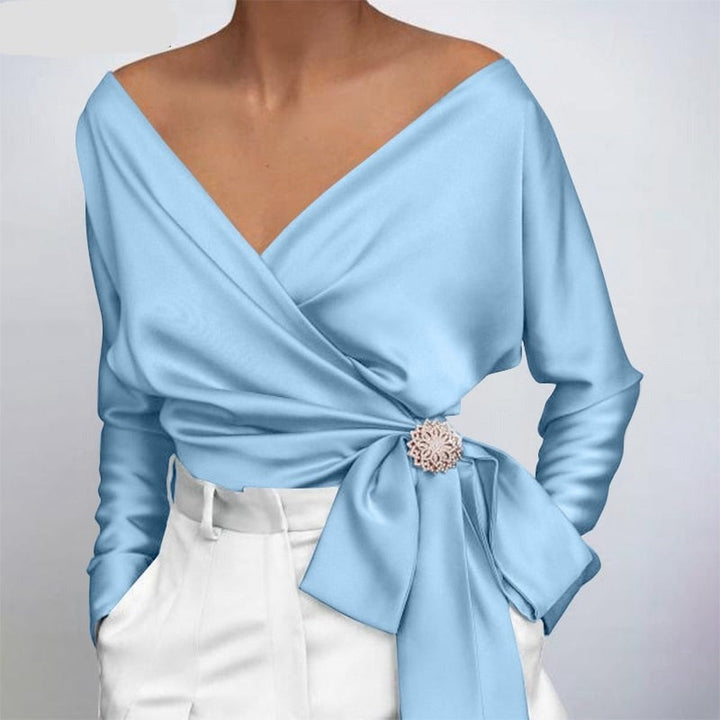 Kvinnors Blus med Tidlös och Elegant Design