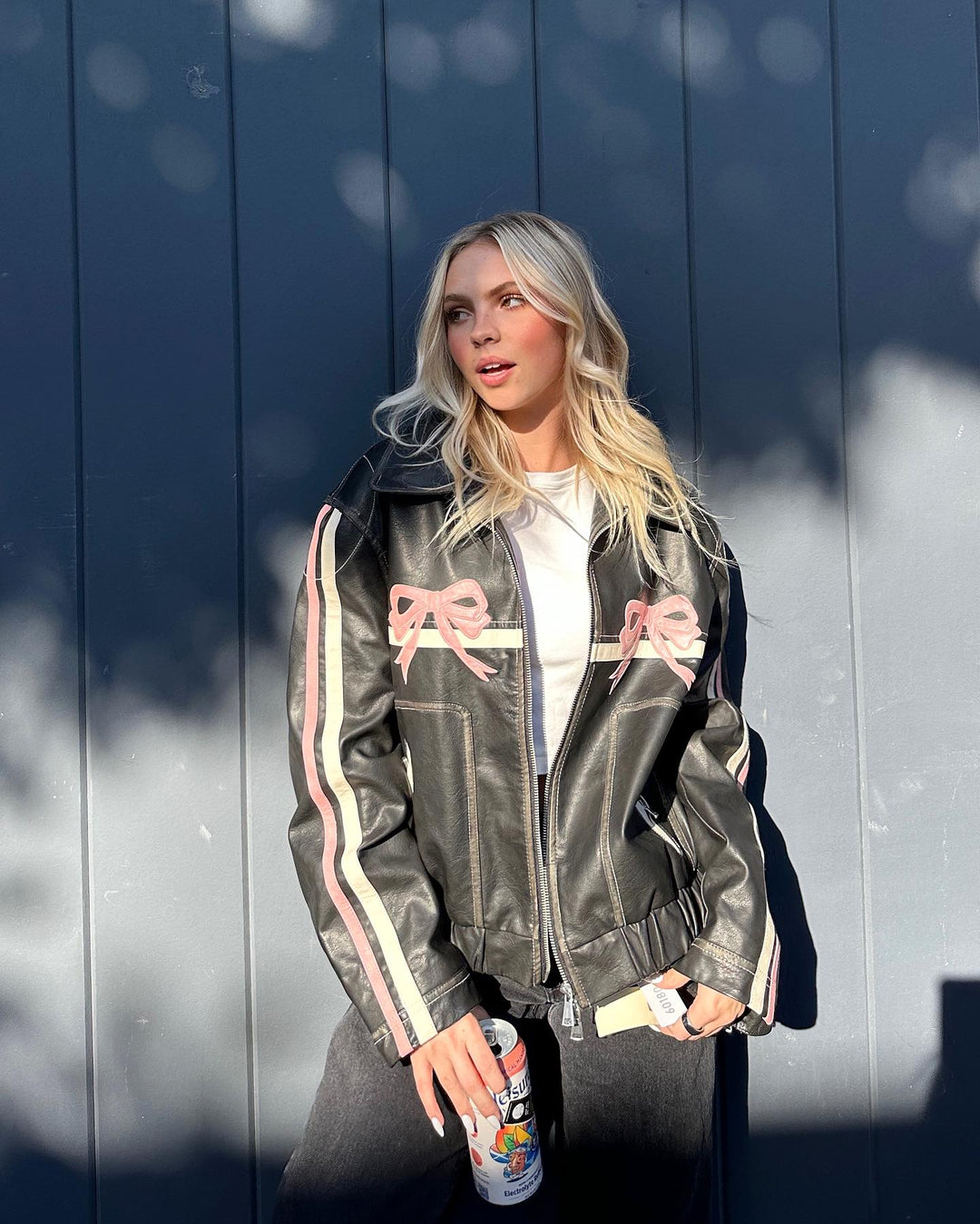 Läderjacka - Rosettmönster - Retro - Bikerjacka - Läderjacka för dam