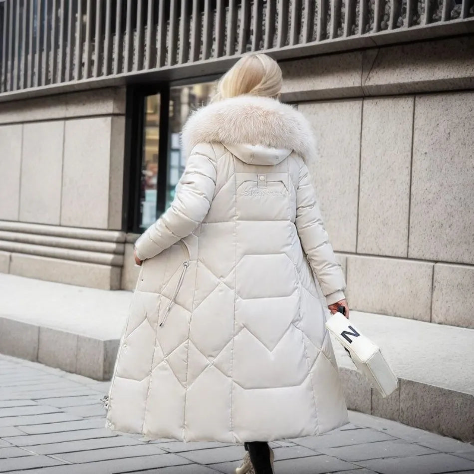Lång Vinterjacka för Damer - Pälsluva - Smal passform - Lång puffertröja - Vinterjackor för damer