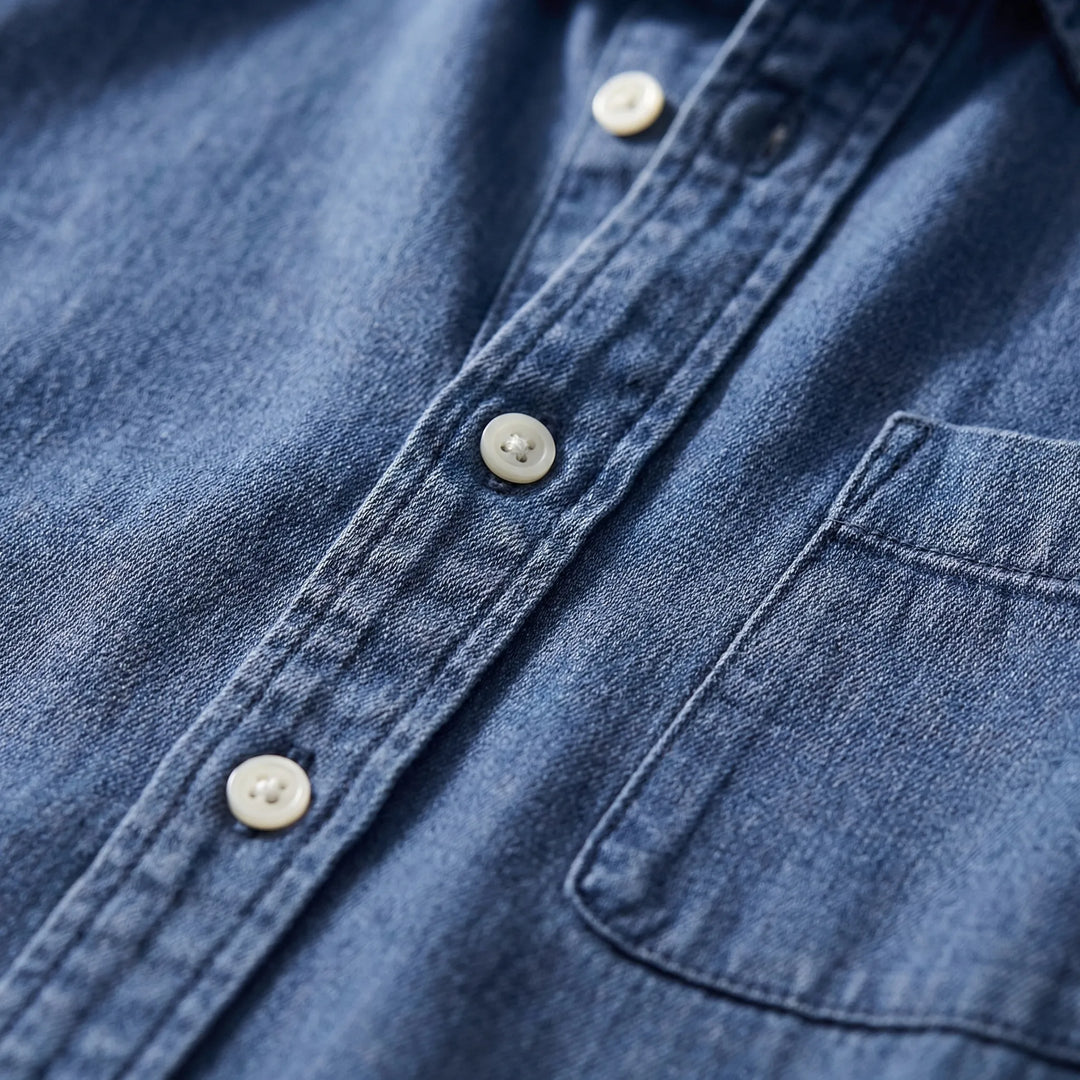 Långärmad denimskjorta med knappar - Nick