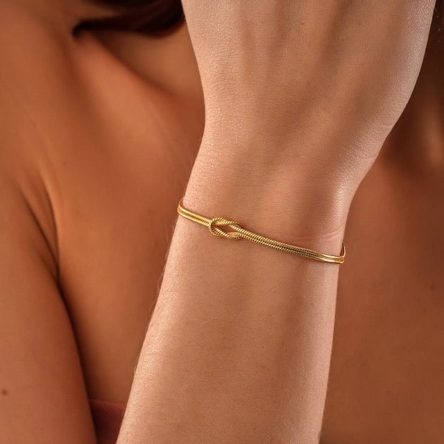 Love Knot-armband | Justerbart | Minimalistiskt | Guldarmband | Damarmband