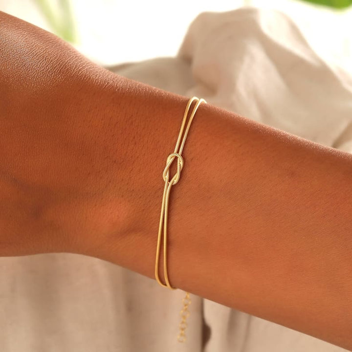 Love Knot-armband | Justerbart | Minimalistiskt | Guldarmband | Damarmband