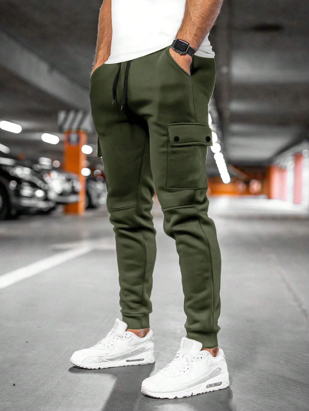 Herrbyxor i slim fit i streetwearstil – Virgil