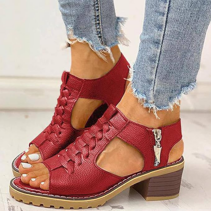 Nora | Sandaler med moderiktig klack