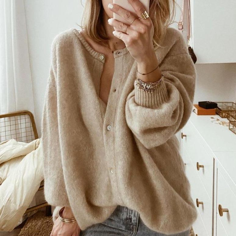 Oversized Cardigan | Button-Up | Beige | Stickad Cardigan | Damstickat