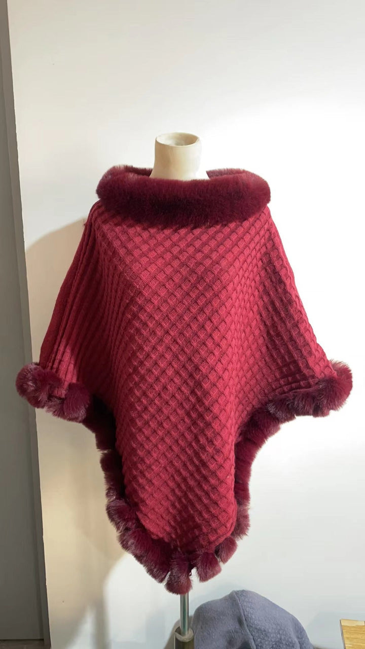 Pälsponcho - Snygg - Fuskpäls - Stickad poncho - Damkläder