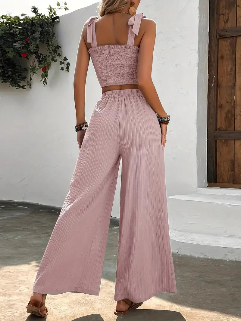 Pearl Tvådelad uppsättning | Damoutfit med crop top och vida byxor