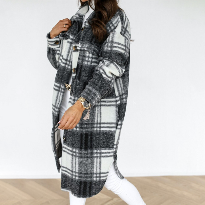 Rutig kappa - Oversized - Knappslå - Ullkappa - Damjacka