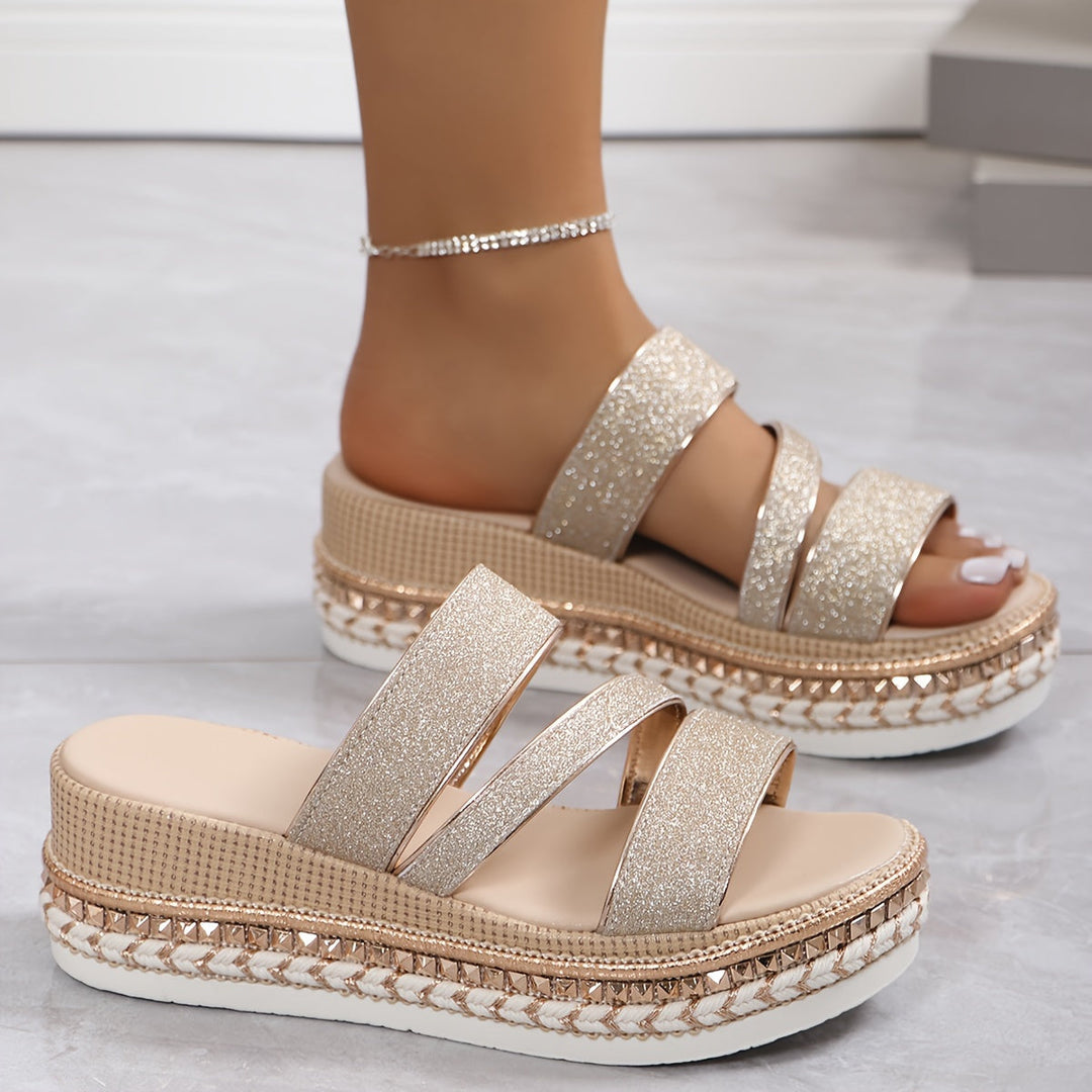 Sandaler Med Plattform - Slip-On - Chic - Skor för sommaren - Sandaler för kvinnor