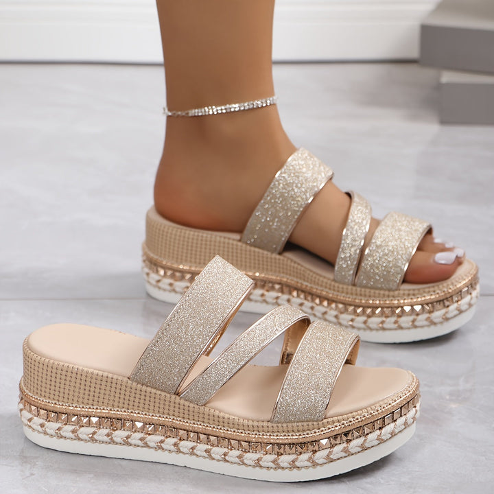 Sandaler Med Plattform - Slip-On - Chic - Skor för sommaren - Sandaler för kvinnor