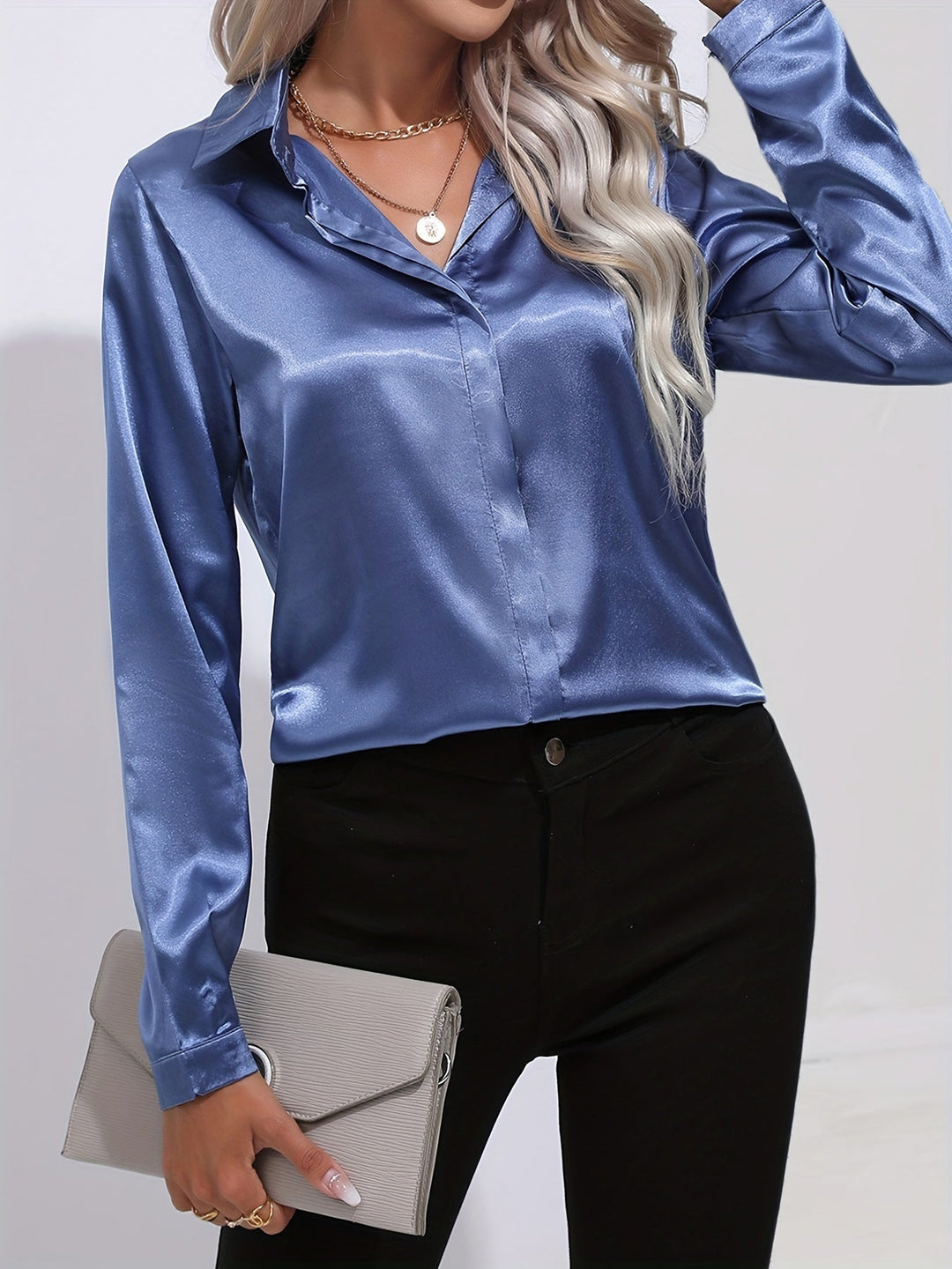 Satin Blouse - Glänsande Långärmad Skjorta med Knappar för Kvinnor