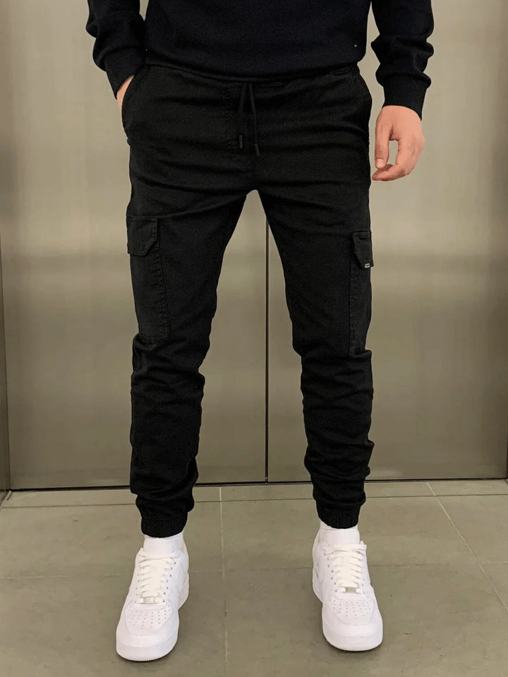 Smal cargo-jogger med skurna detaljer - Lasse