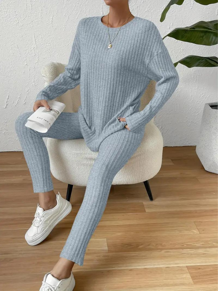 Selena matchande set | Tvådelat, stickat loungewear-set för kvinnor