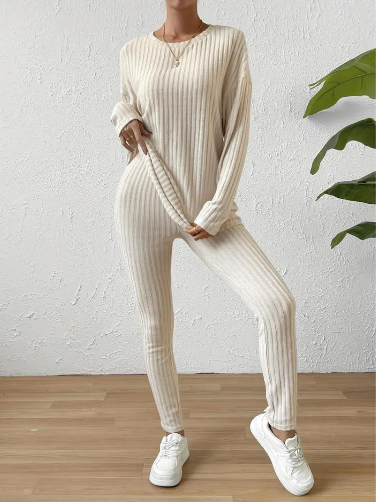 Selena matchande set | Tvådelat, stickat loungewear-set för kvinnor