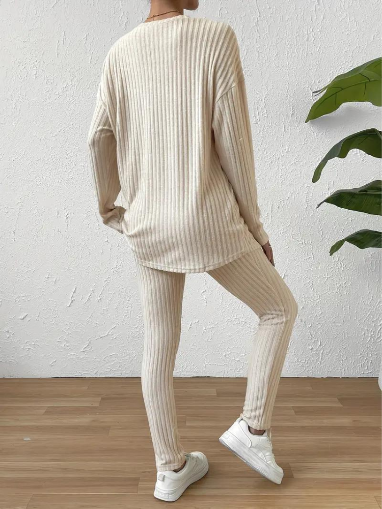 Selena matchande set | Tvådelat, stickat loungewear-set för kvinnor